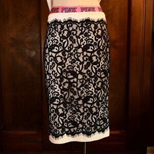Ann Taylor Women's Scallop Lace Skirt Size 6